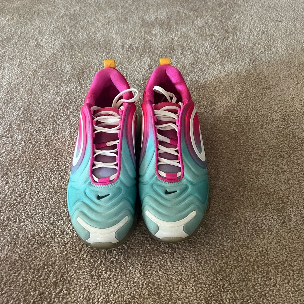 Nike air max shoes